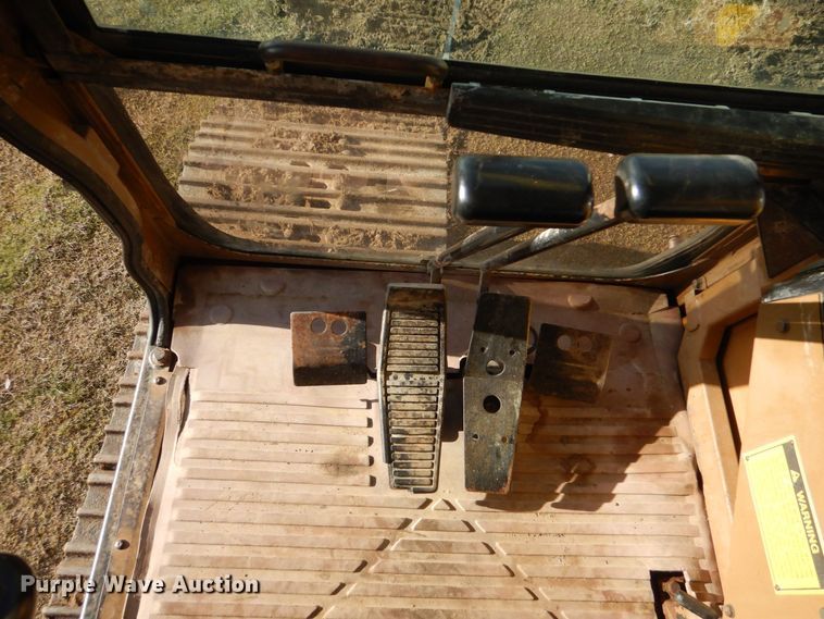 image for item MM9610 1992 Caterpillar EL240B  long reach excavator