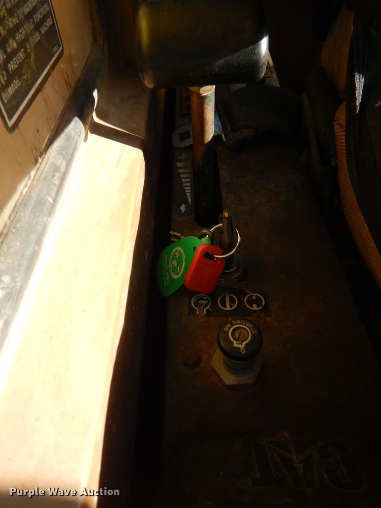 image for item MM9610 1992 Caterpillar EL240B  long reach excavator