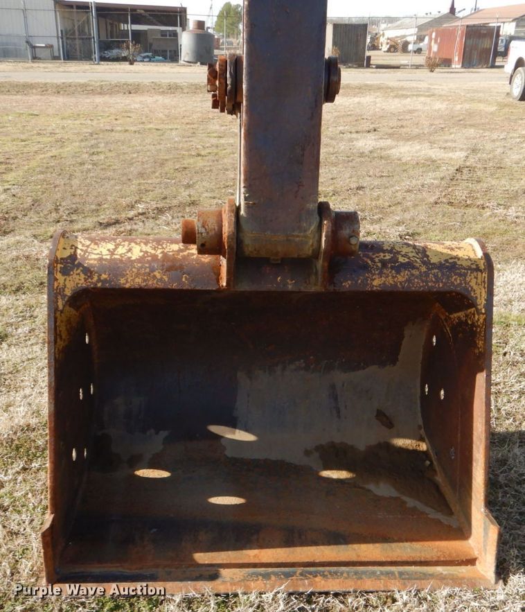 image for item MM9610 1992 Caterpillar EL240B  long reach excavator