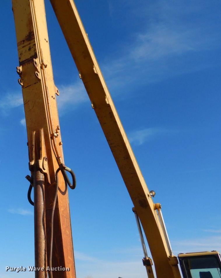 image for item MM9610 1992 Caterpillar EL240B  long reach excavator