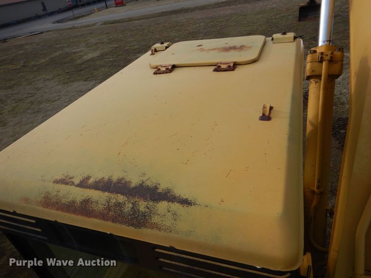 image for item MM9610 1992 Caterpillar EL240B  long reach excavator