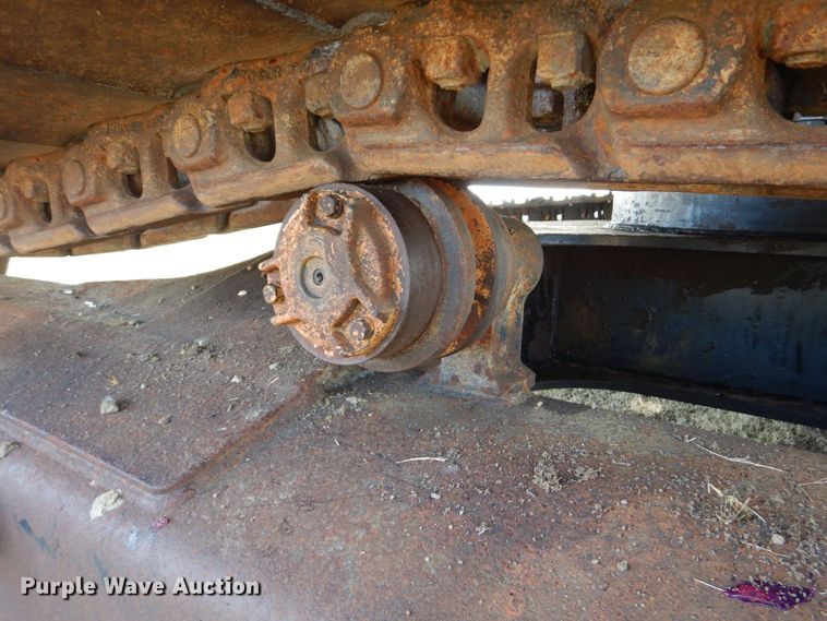 image for item MM9610 1992 Caterpillar EL240B  long reach excavator