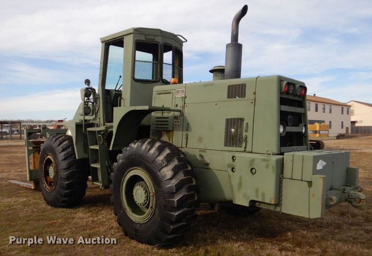 image for item MM9611 International-Hough M10A  wheel loader