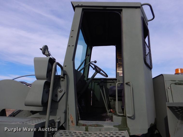 image for item MM9611 International-Hough M10A  wheel loader