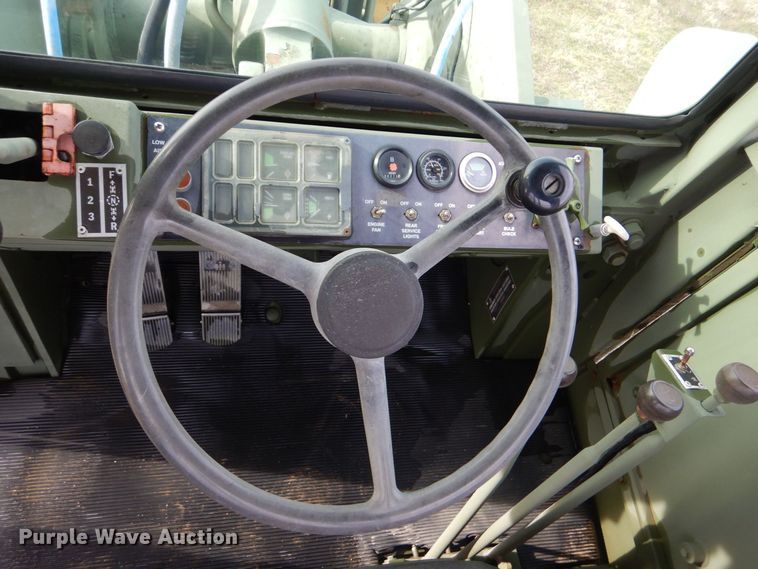 image for item MM9611 International-Hough M10A  wheel loader