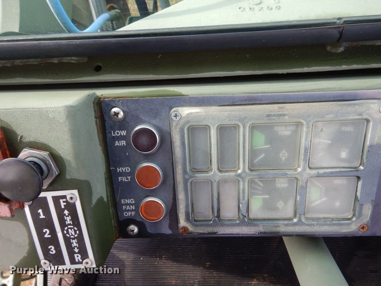 image for item MM9611 International-Hough M10A  wheel loader