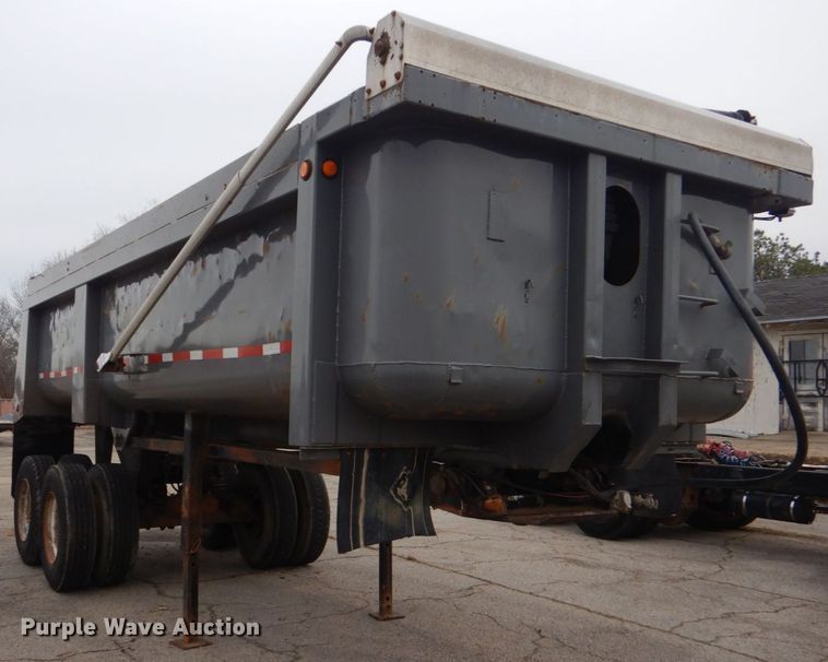 image for item MM9624 1978 Travis  end dump trailer