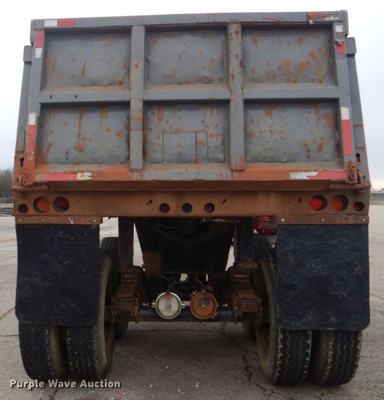 image for item MM9624 1978 Travis  end dump trailer