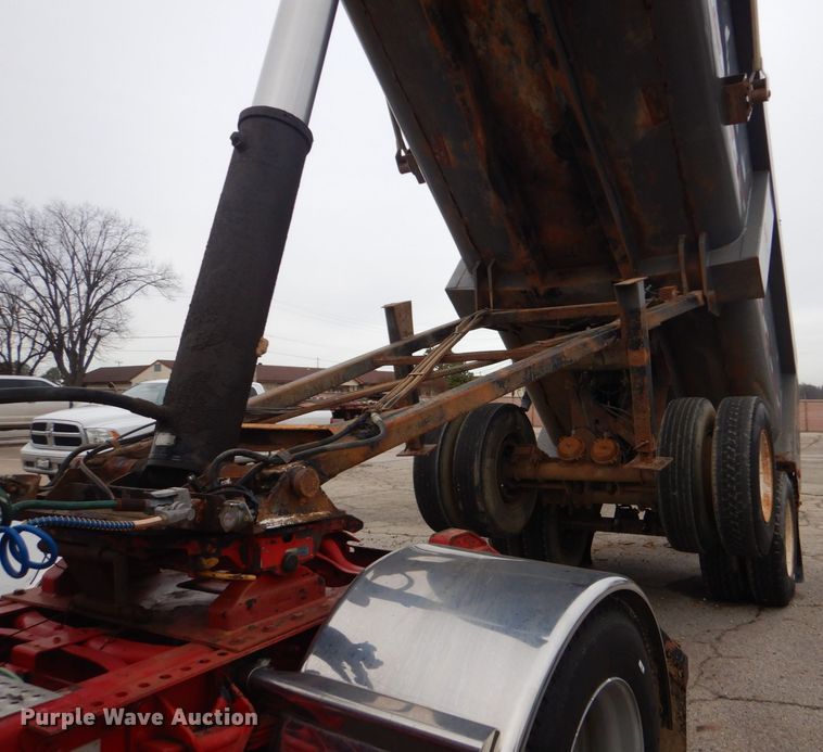 image for item MM9624 1978 Travis  end dump trailer