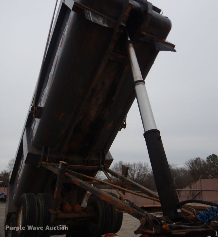 image for item MM9624 1978 Travis  end dump trailer