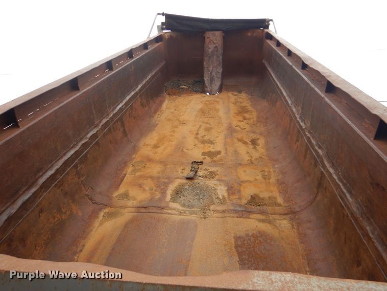 image for item MM9624 1978 Travis  end dump trailer