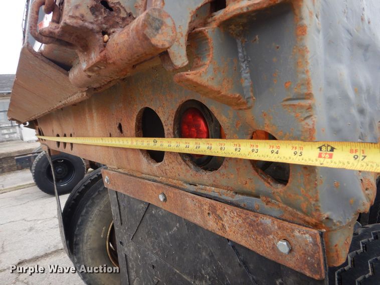 image for item MM9624 1978 Travis  end dump trailer