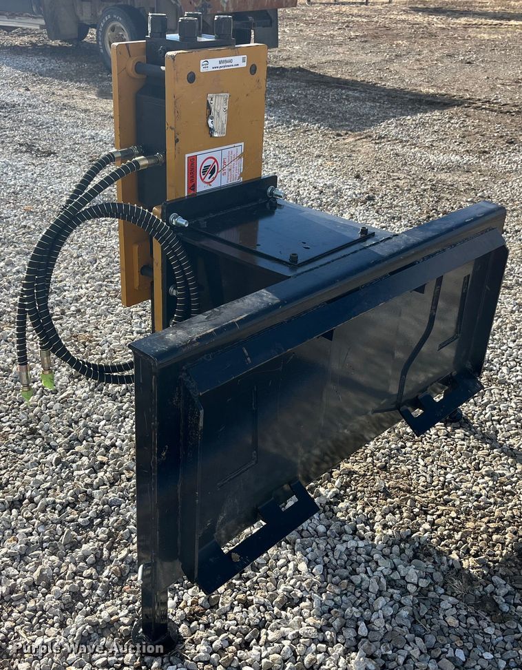 image for item MW9440 Agrotk PD680-PZ  skid steer post driver