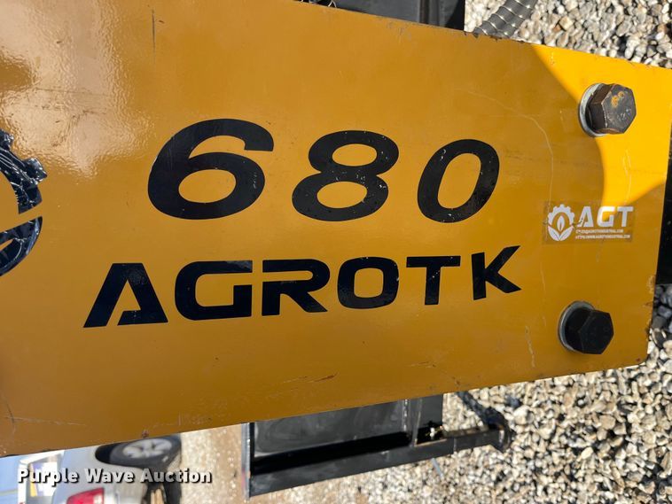 image for item MW9440 Agrotk PD680-PZ  skid steer post driver