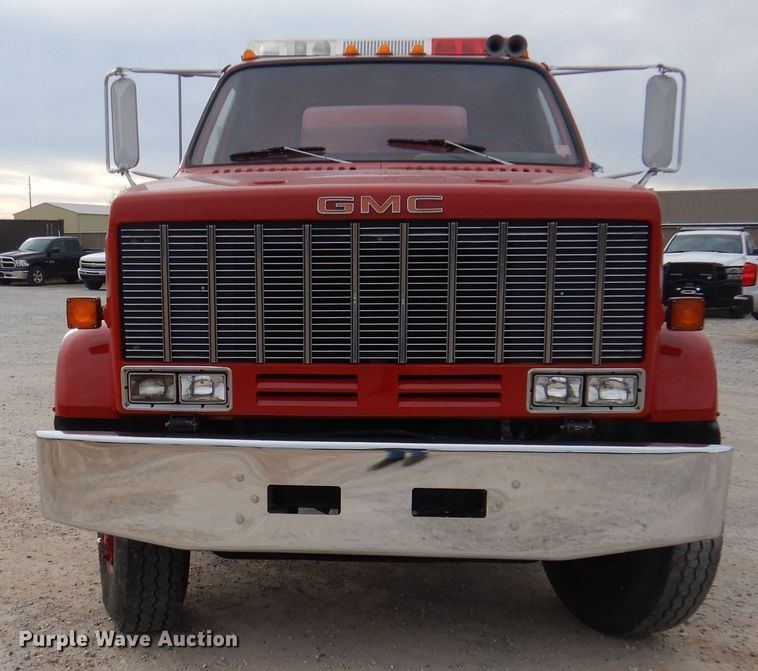 image for item DJ3868 1987 GMC TopKick C7000  pumper fire truck