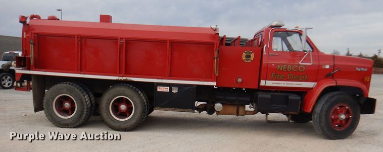 image for item DJ3868 1987 GMC TopKick C7000  pumper fire truck