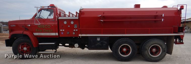 image for item DJ3868 1987 GMC TopKick C7000  pumper fire truck