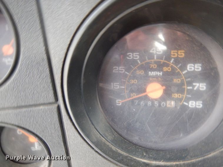 image for item DJ3868 1987 GMC TopKick C7000  pumper fire truck