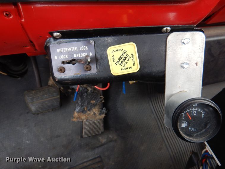 image for item DJ3868 1987 GMC TopKick C7000  pumper fire truck