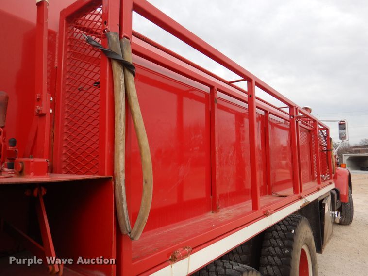 image for item DJ3868 1987 GMC TopKick C7000  pumper fire truck