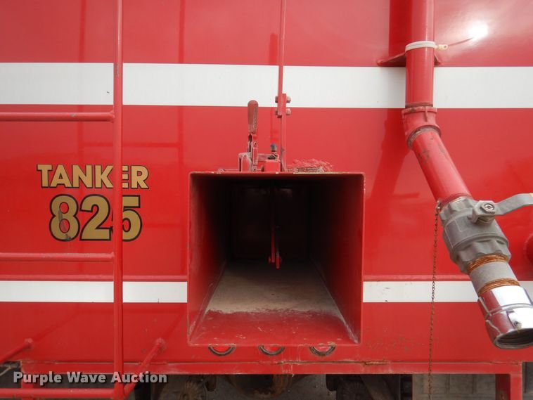 image for item DJ3868 1987 GMC TopKick C7000  pumper fire truck