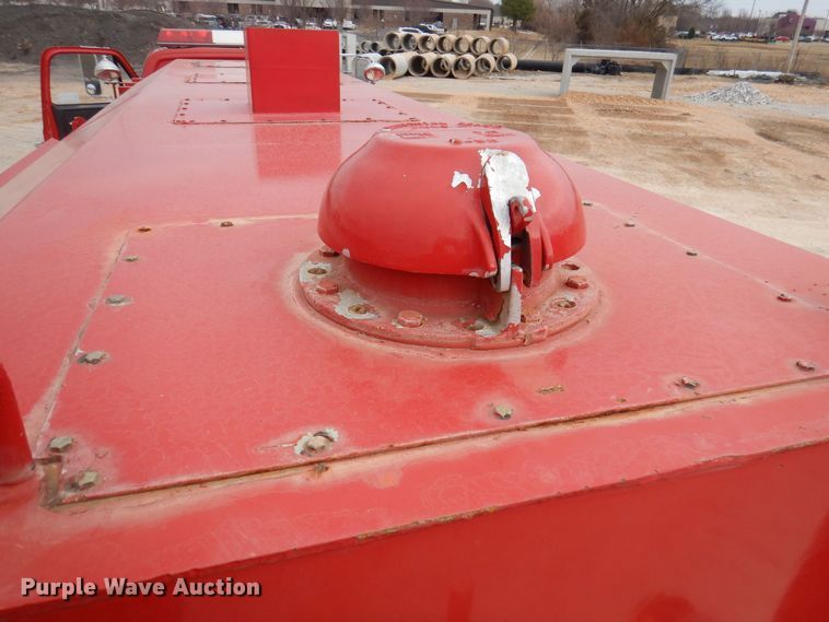 image for item DJ3868 1987 GMC TopKick C7000  pumper fire truck