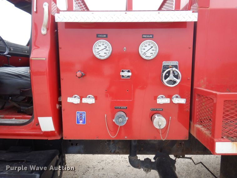 image for item DJ3868 1987 GMC TopKick C7000  pumper fire truck