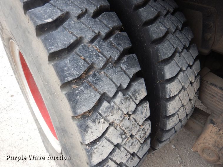 image for item DJ3868 1987 GMC TopKick C7000  pumper fire truck