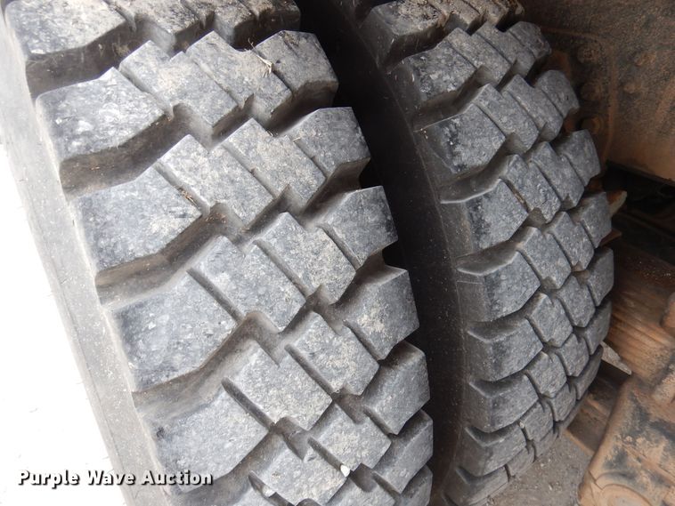 image for item DJ3868 1987 GMC TopKick C7000  pumper fire truck