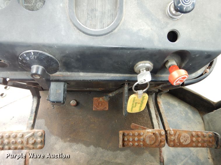 image for item DK7504 1974 John Deere 4230  tractor