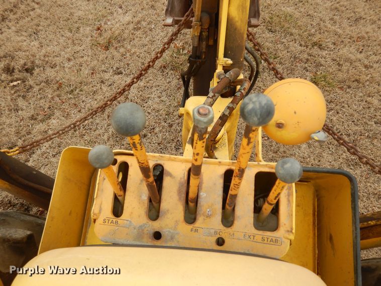 image for item DK7506 1974 Case 480B  backhoe