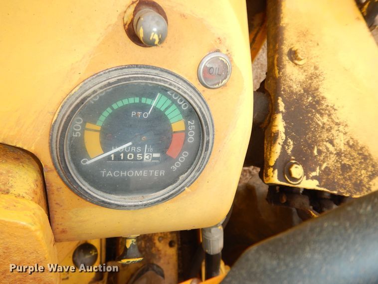 image for item DK7506 1974 Case 480B  backhoe