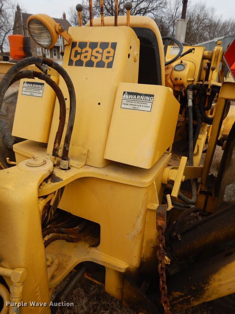 image for item DK7506 1974 Case 480B  backhoe
