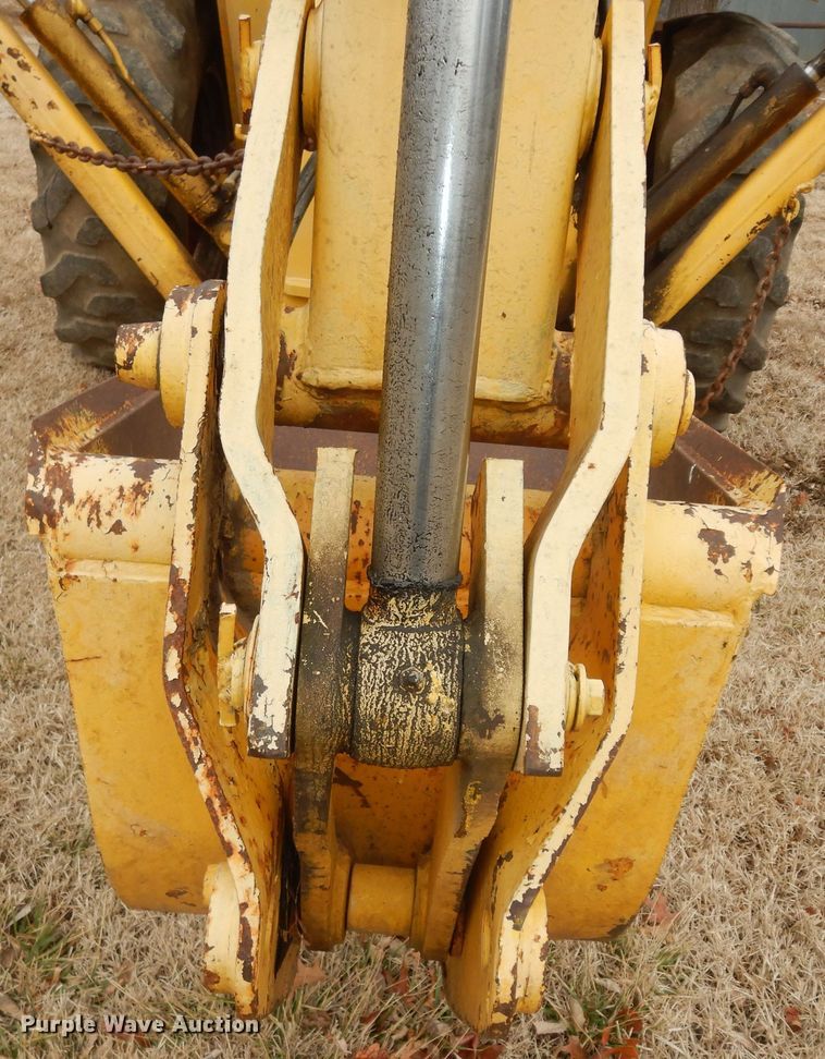 image for item DK7506 1974 Case 480B  backhoe