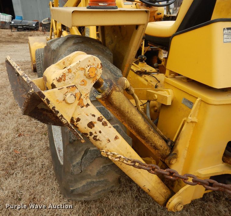 image for item DK7506 1974 Case 480B  backhoe