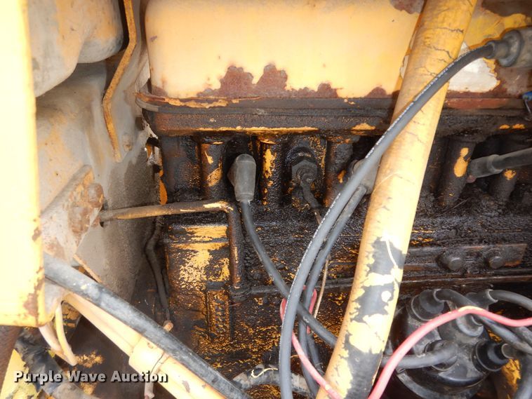 image for item DK7506 1974 Case 480B  backhoe