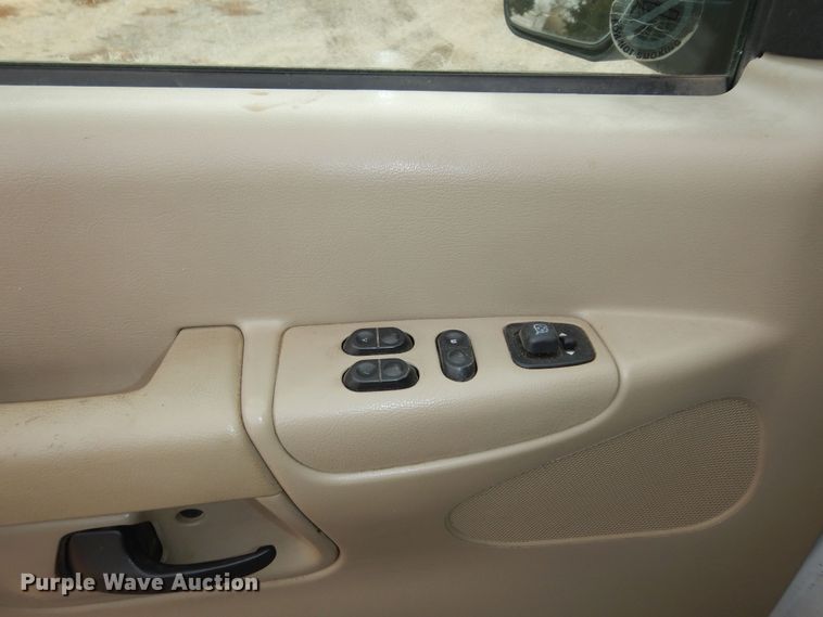 image for item DK7511 2007 Ford E150  van