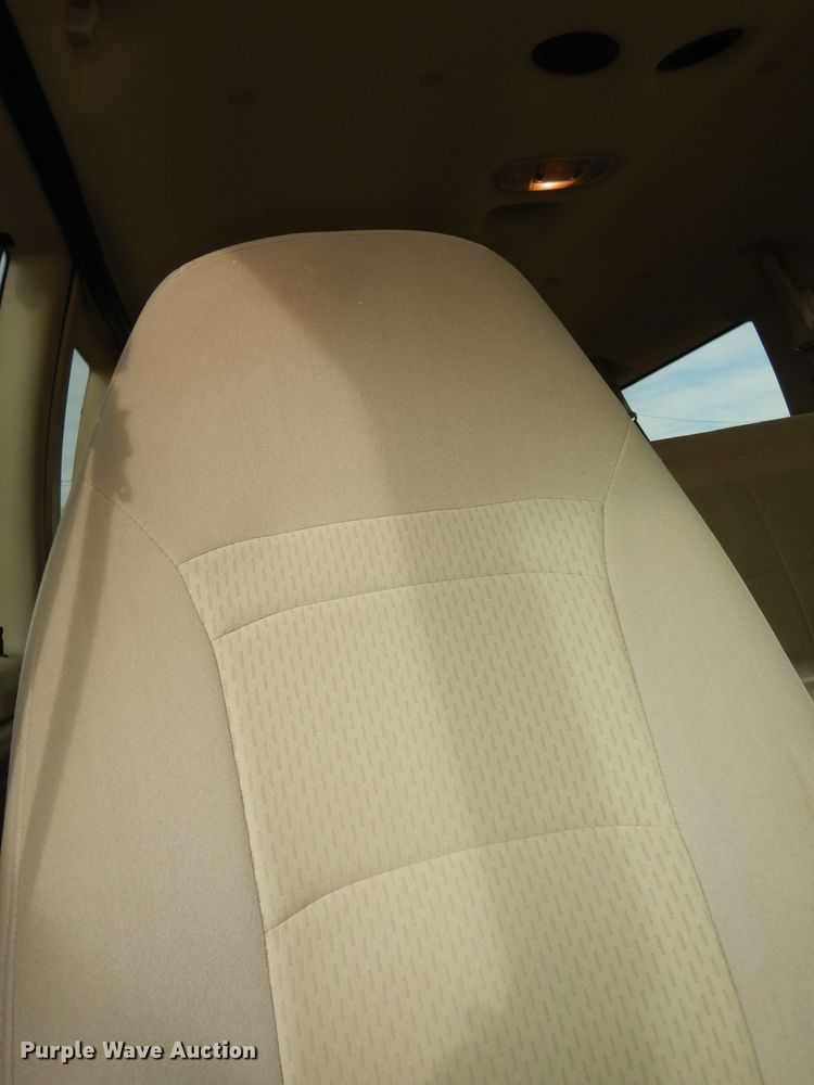 image for item DK7511 2007 Ford E150  van