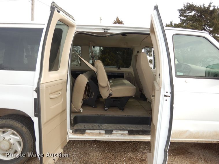 image for item DK7511 2007 Ford E150  van