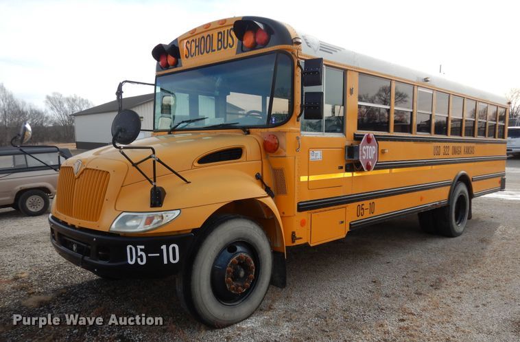 image for item DK7512 2005 International CE300  school bus