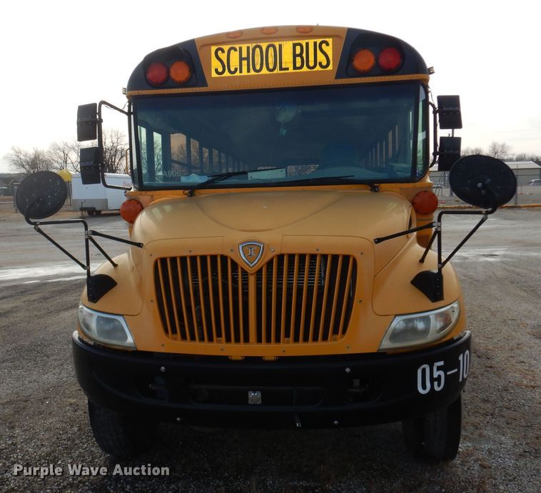 image for item DK7512 2005 International CE300  school bus