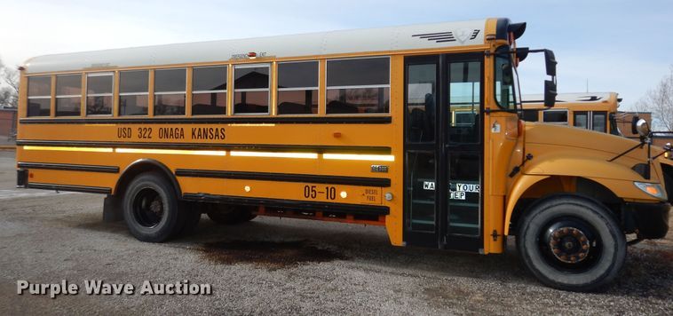 image for item DK7512 2005 International CE300  school bus
