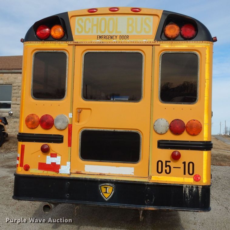 image for item DK7512 2005 International CE300  school bus
