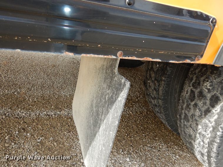 image for item DK7512 2005 International CE300  school bus