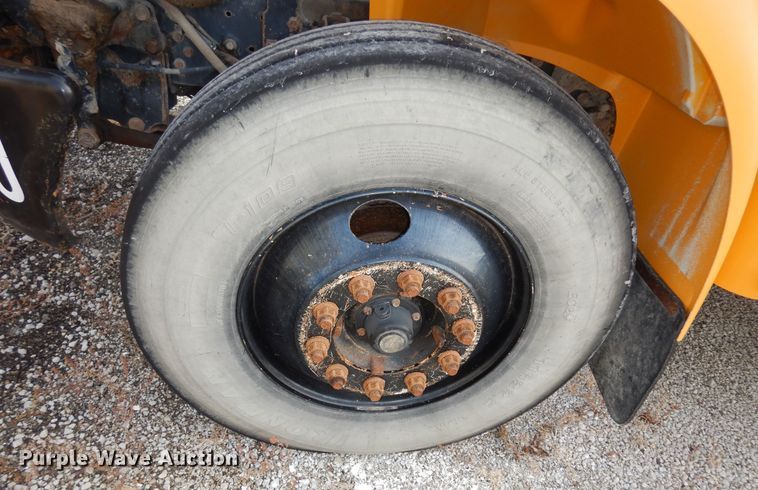 image for item DK7512 2005 International CE300  school bus