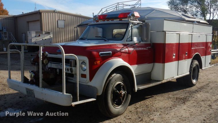 image for item DP0402 Chevrolet C60  fire truck