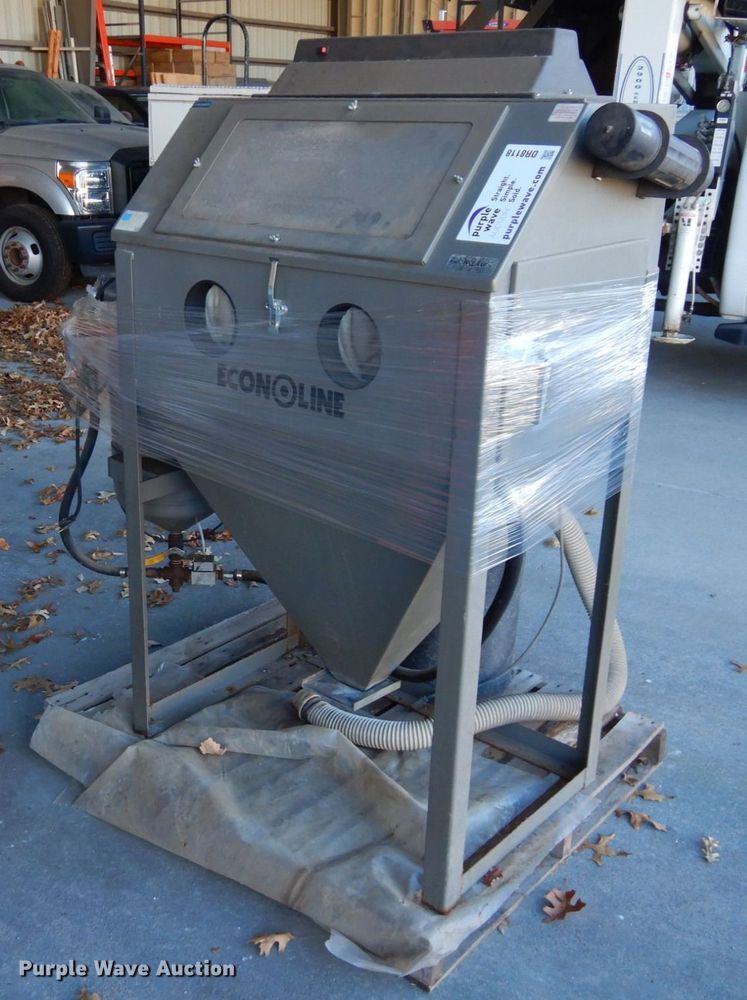 Econoline DP361 sandblasting in Leawood, KS Item DR8118
