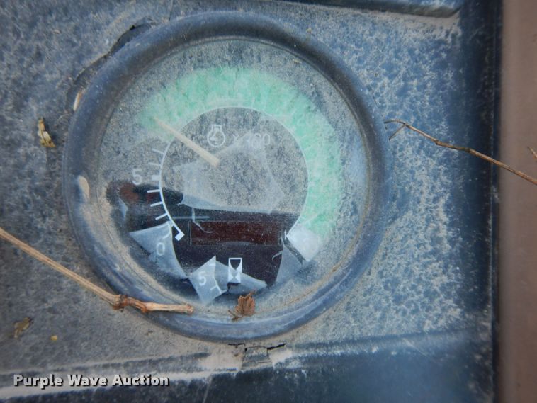 image for item HG9292 1999 John Deere 310E  backhoe