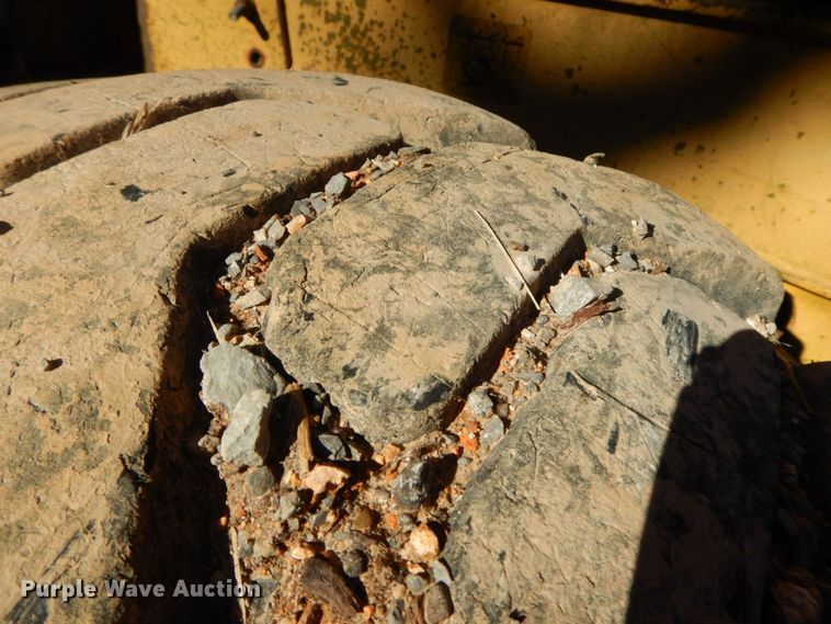 image for item HG9292 1999 John Deere 310E  backhoe