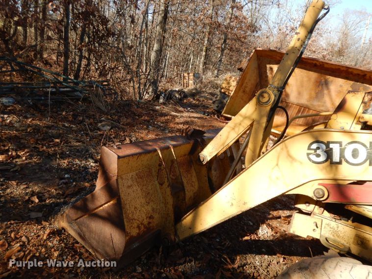 image for item HG9292 1999 John Deere 310E  backhoe